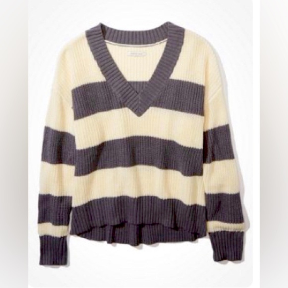 AE Striped Cropped V-Neck Sweater Size Medium NWT